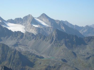 014-Blick auf Rinnenspitze (vorn) und Lisenzer Fernerkogel